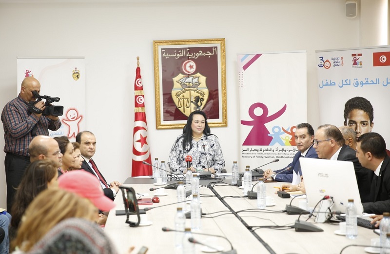 في ندوة صحفية..   وزيرة الأسرة تعلن أطلاق حملة اتّصالية للتّوقّي من المخاطر السّيبرنيّة على الأطفال